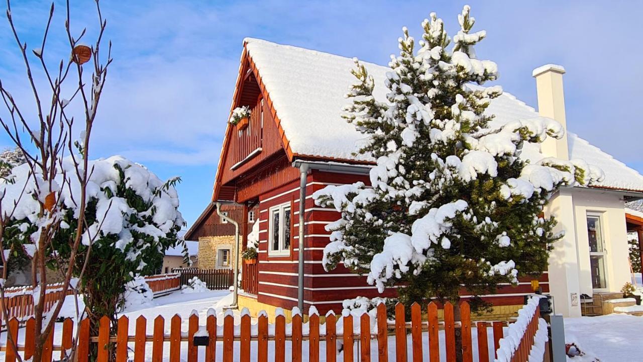 Roubenka Rozkos Villa Nove Mesto nad Metuji Ngoại thất bức ảnh