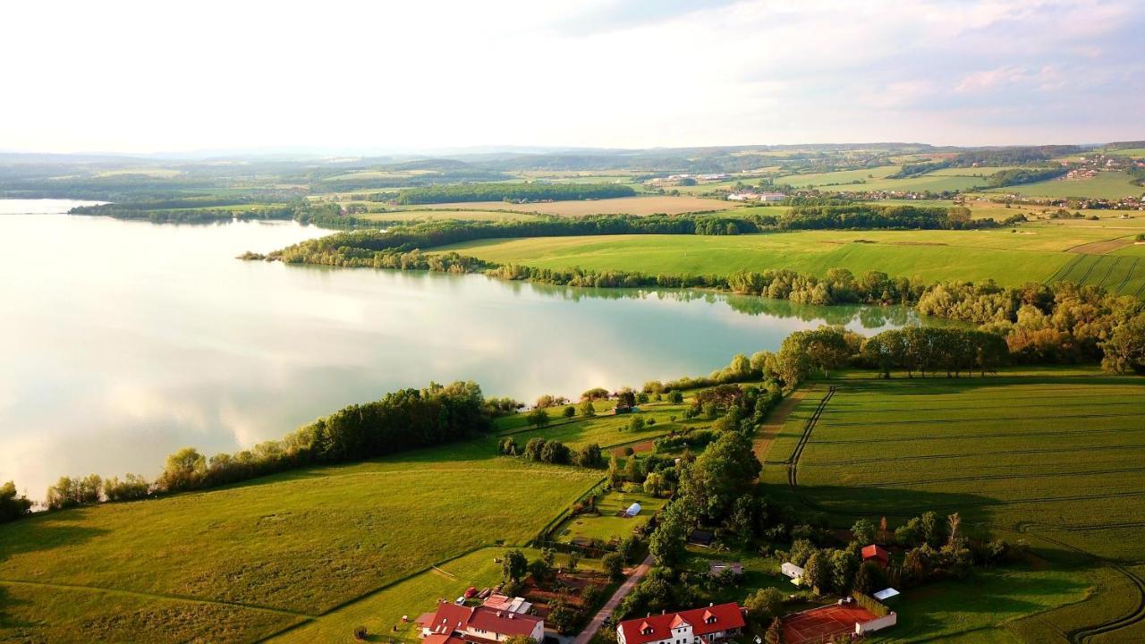 Roubenka Rozkos Villa Nove Mesto nad Metuji Ngoại thất bức ảnh